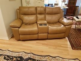 Flexsteel  recliner sofa electric 