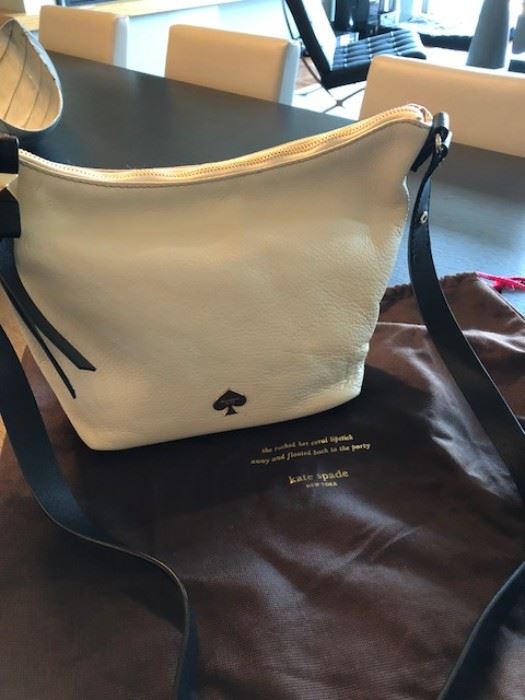 Kate Spade bag -- barely used looks brand new
