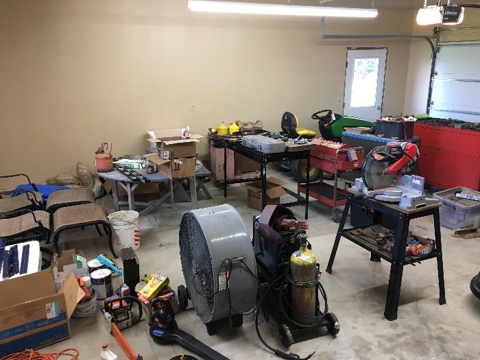 Garage full of tools  welders saws fans Mac tool
Box lots !!!
