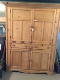  LARGE  PINE ARMOUR .