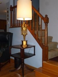 Vintage table & lamp