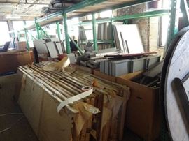 Lot of Cubicle Parts, Desk Lights , Round Table To ...