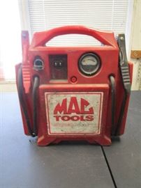 MAC Tools Peak Jump Starter Power Supply