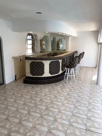 bar