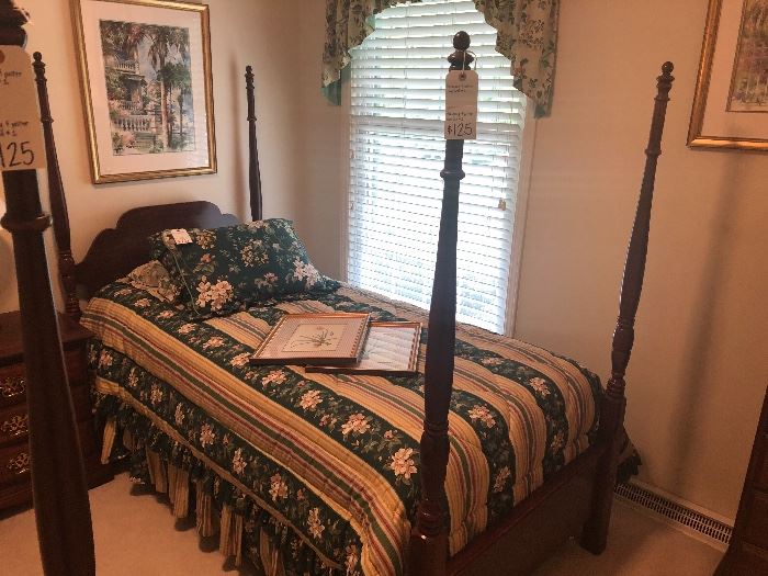Sumter Four Poster Twin Beds