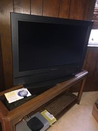 OLEVIA FLAT SCREEN TV