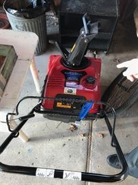 LIKE NEW TORO SNOWBLOWER