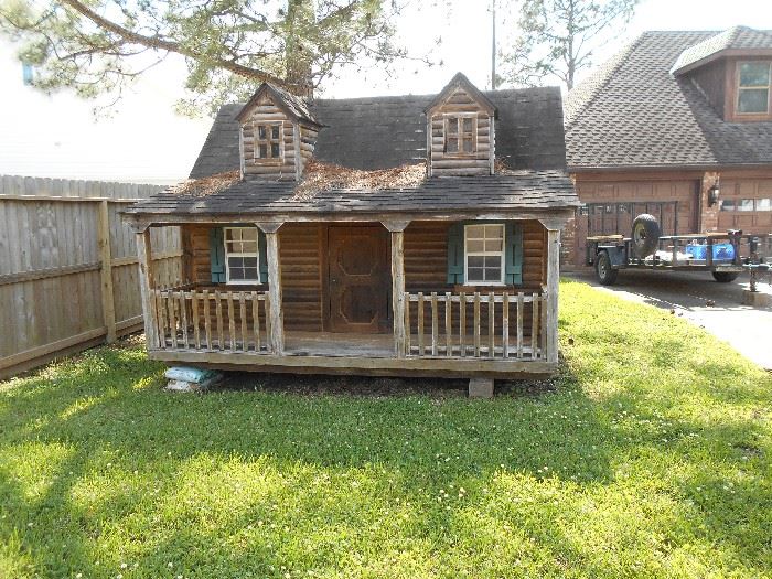 Be the greatest Parents or Grandparents with this wonderful playhouse
