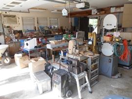 another garage wood working tools