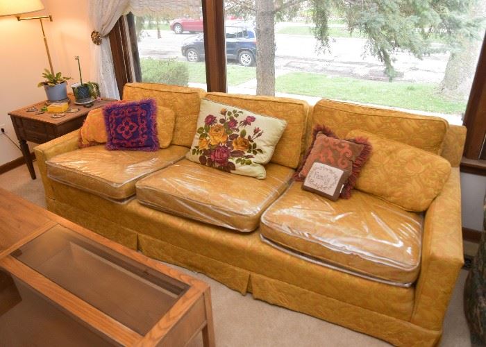 Fun & Fabulous Vintage 3-Seat Sofa (Great Upholstery!)