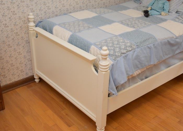 Cottage Style White Twin Bed