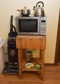 Butcher Block Rolling Island, Vacuum Cleaner, Microwave Oven