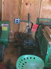garden seat on wheels