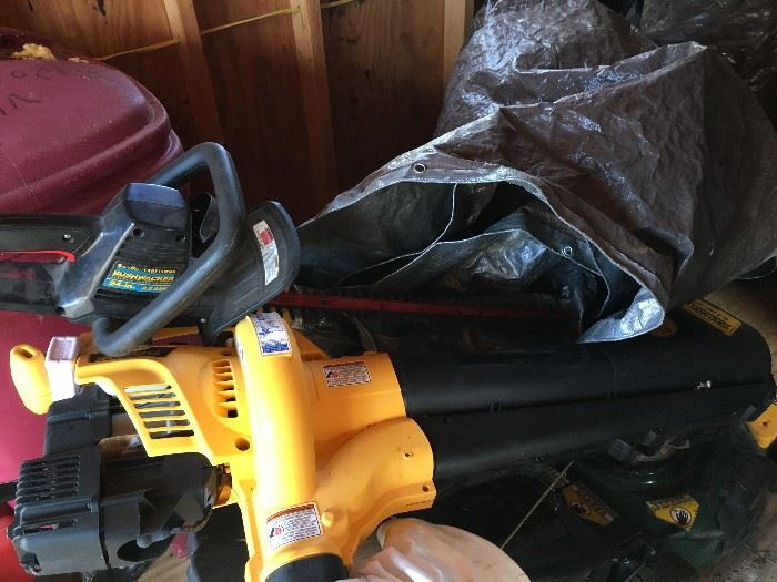 Snow Blower - John Deere 5.25