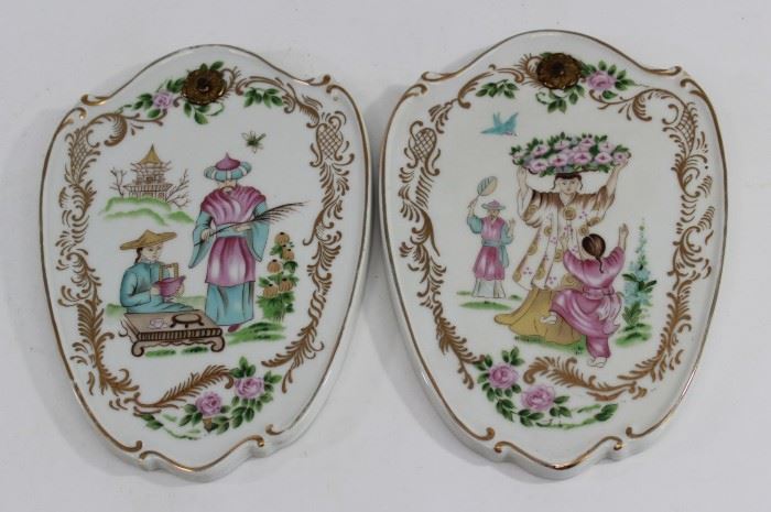 Lot 7: Pair Continental Porcelain Chinoiserie Plaques