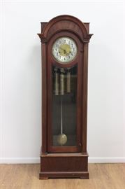 Lot 67: Colonial Mfg. Grandfather Clock