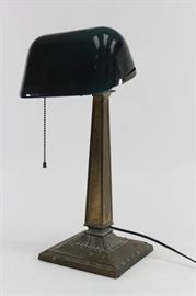 Lot 100: Emeralite Banker's Desk Lamp