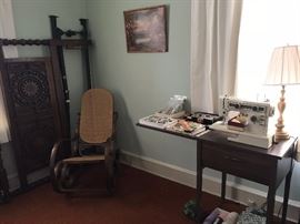 Bentwood Rocker, Sewign machine, Headboard