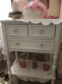 3 DRAWER ACCENT TABLE