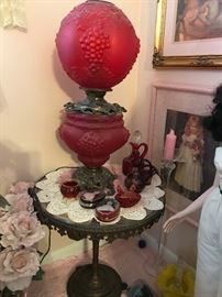 ANTIQUE RED SATIN DOUBLE GLOBE PARLOR LAMP  WITH GRAPE DETAIL IN GLASS