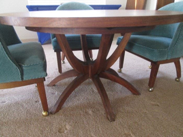 table legs - very mid century modern!
