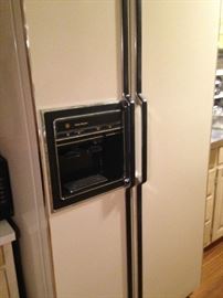 GE refrigerator/freezer