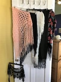 SHAWLS