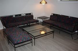 Contemporary Furniture in Metal & Glass - Sofas, Coffee Tables & Ottomans