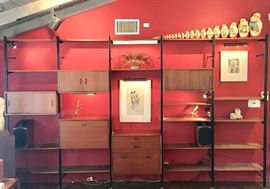 Wall Unit: 1970-1979 by George Nelson, Omni Associates