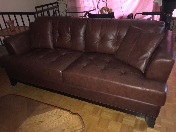 Gorgeous leather couch in perfect condition!