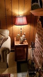 Howard Miller Clock, Oak side table with Jade Flowers and Designer lamp