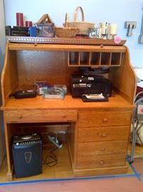 Roll Top Computer Desk (Med. Sz.)