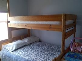 Bunk Beds w/ Full Sz Bottom & Twin Top