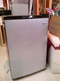Magic Chef Mini Fridge