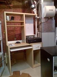 Small Computer Shelf Desk