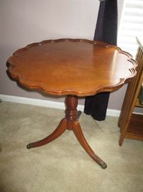 DECORATIVE SIDE TABLE