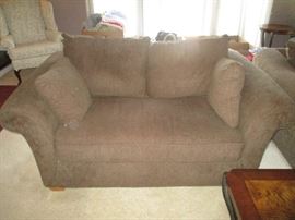 LOVESEAT