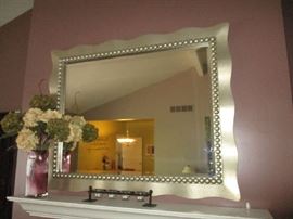 DECORATIVE WALL MIRROR