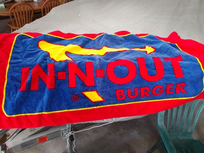 in n out burger towel