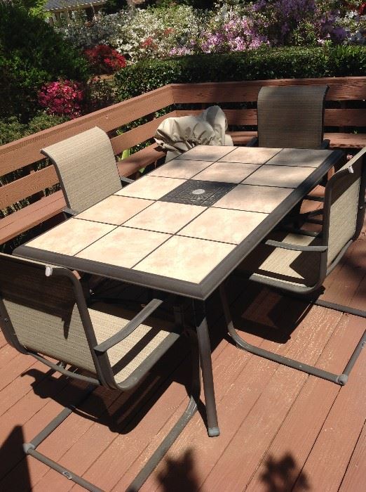 Outdoor Table / Chairs $ 240.00