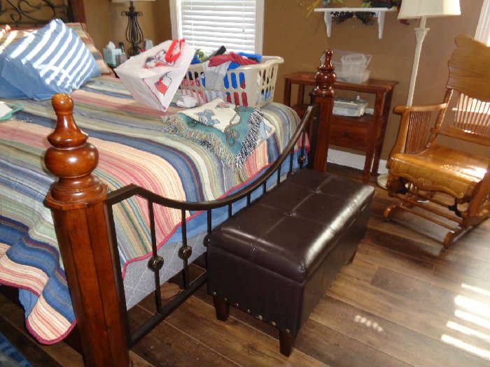 foot of king bed w/storage bench