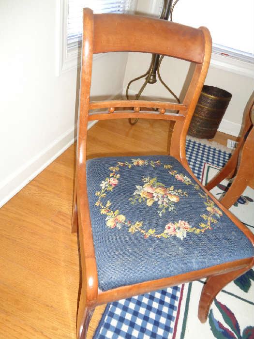 6 of these vintage chairs