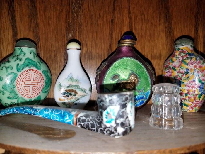 Vintage snuff bottles