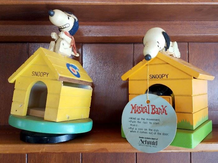 Vintage Snoopy music boxes