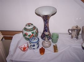 PORCELAIN MISC LOTS AND LOTS MORE 