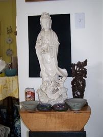 HUGE PORCELAIN FIGURE BEAUTIFUL CONDITION
