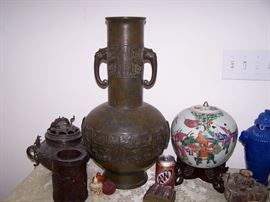 HUGE BRONZE VASE  VERY OLD NOT MARKED ON BOTTOM 