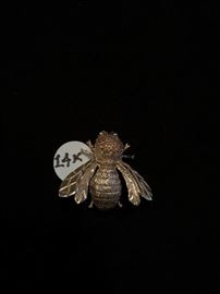 14K Gold Bumble Bee Pin