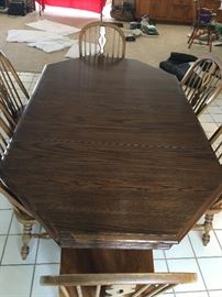 Royal Charter Oak Kitchen to Dining Table 44" Octagon with out leaves opens to 74" with 2 leaves of 15" each with 6 Tiger Oak Chairs BUY IT NOW $400