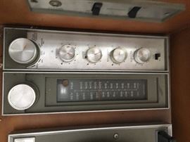 Sears Solid State Turntable stereo console by Silvertone